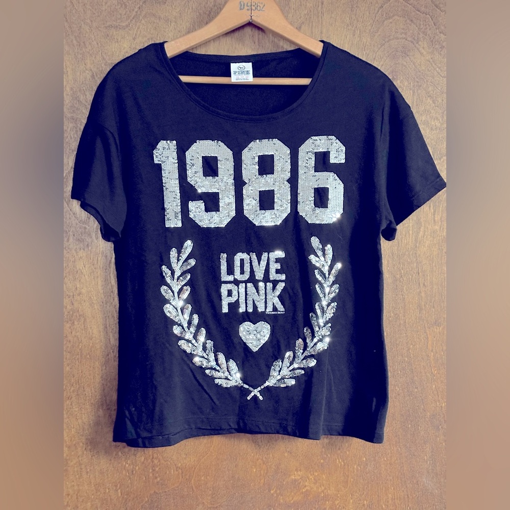 Victoria’s Secret PINK (XS) 1986 love pink bling sequin t-shirt